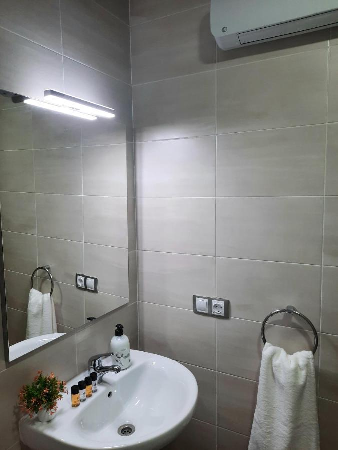 Apartamentos Clavero 10 Plasencia Esterno foto