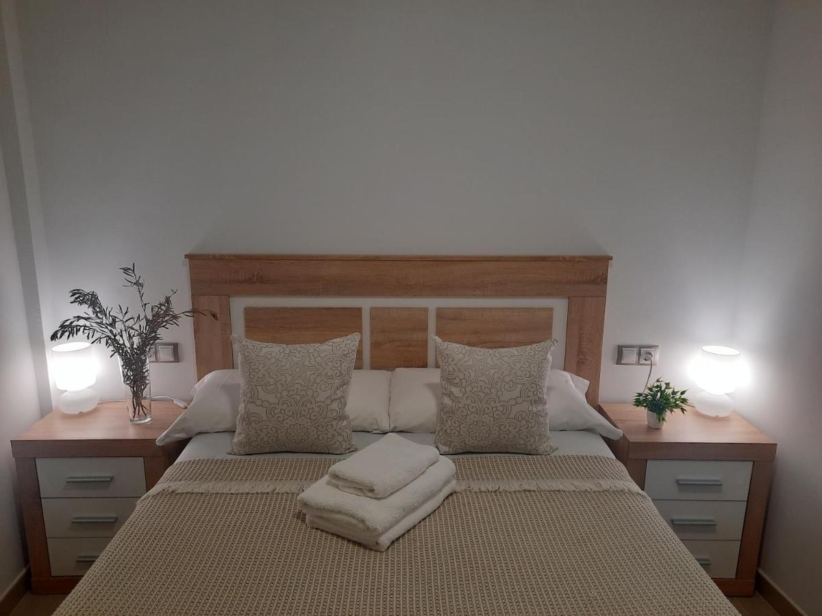 Apartamentos Clavero 10 Plasencia Esterno foto